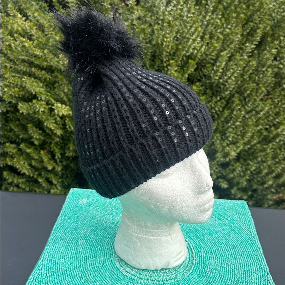 Black Sequin Pom-Pom Beanie-brand new/never used in great condition.